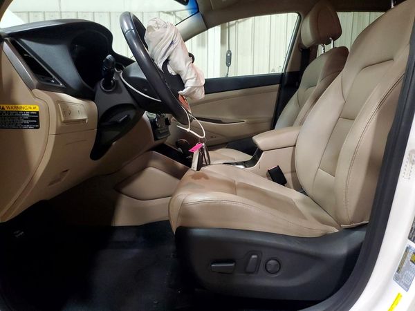 2017 HYUNDAI TUCSON