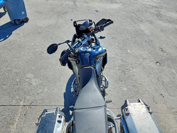 2020 TRIUMPH MOTORCYCLE TIGER