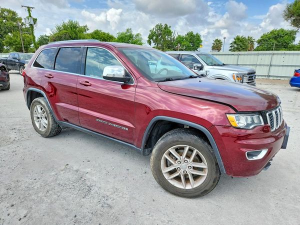 2017 JEEP GRAND CHEROKEE LAREDO 4X2