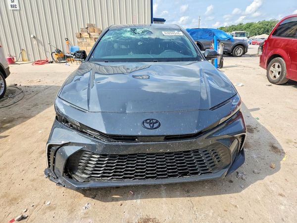 2026 TOYOTA CAMRY