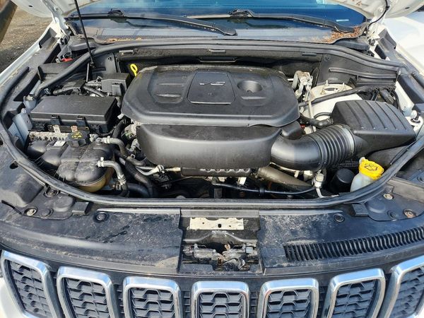 2019 JEEP GRAND CHEROKEE LAREDO 4X4