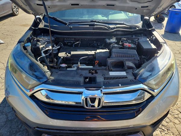 2017 HONDA CRV LX — Engine bay