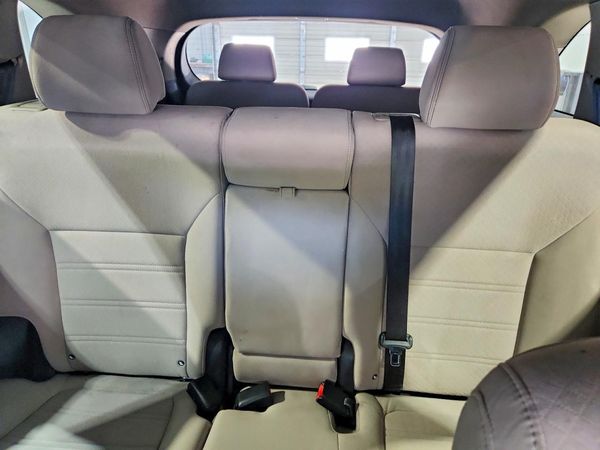 2017 KIA SORENTO L, LX