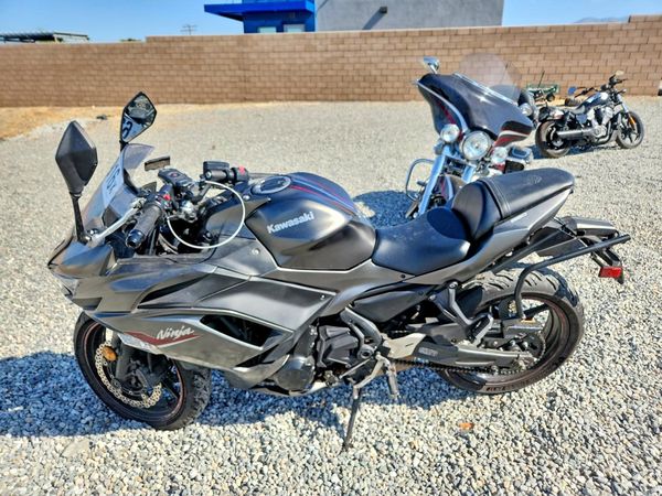 2022 KAWASAKI EX650