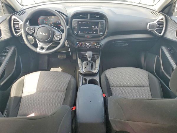 2024 KIA SOUL LX, S