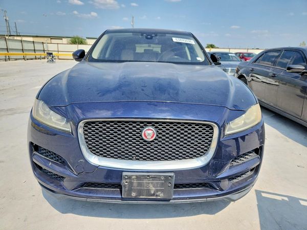 2017 JAGUAR F-PACE