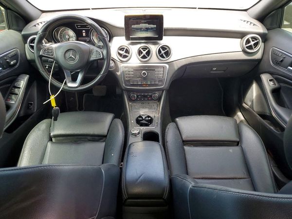 2017 MERCEDES-BENZ GLA GLA250
