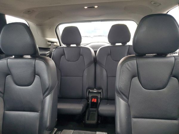 2016 VOLVO XC90 SV42 Momentum