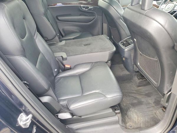 2016 VOLVO XC90 SV42 Momentum