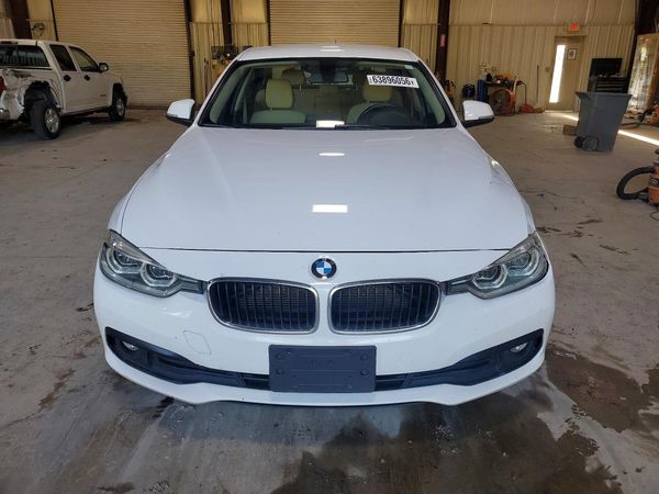 2018 BMW 320