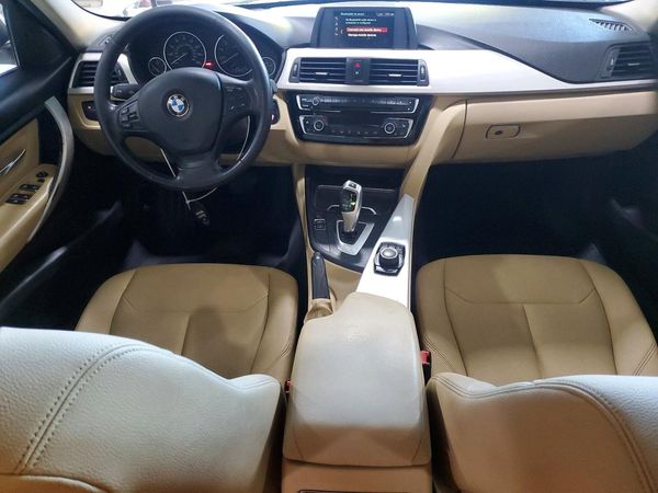 2018 BMW 320