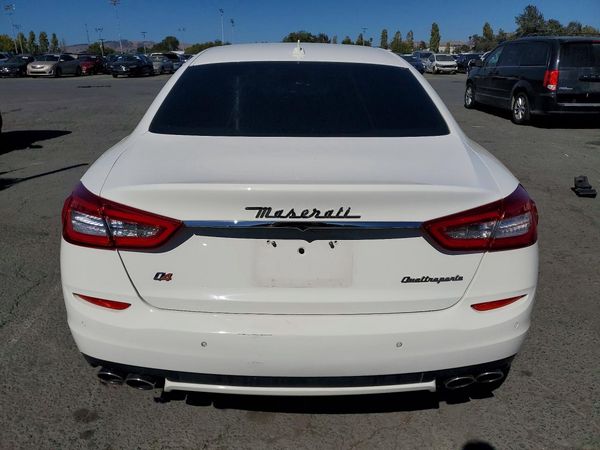 2014 MASERATI QUATTROPORTE Essence — DIRR