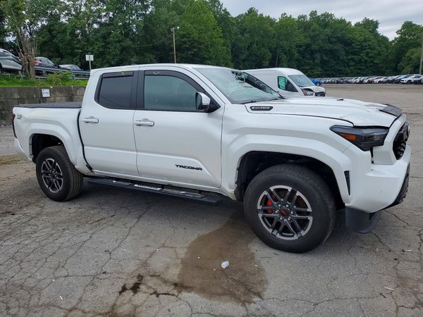 2025 TOYOTA TACOMA