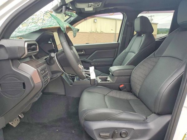 2025 TOYOTA TACOMA