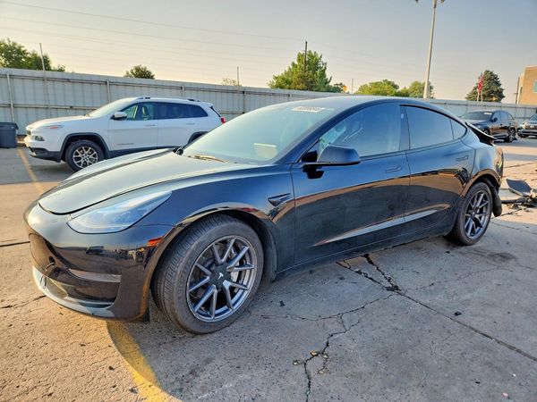 2022 TESLA MODEL 3