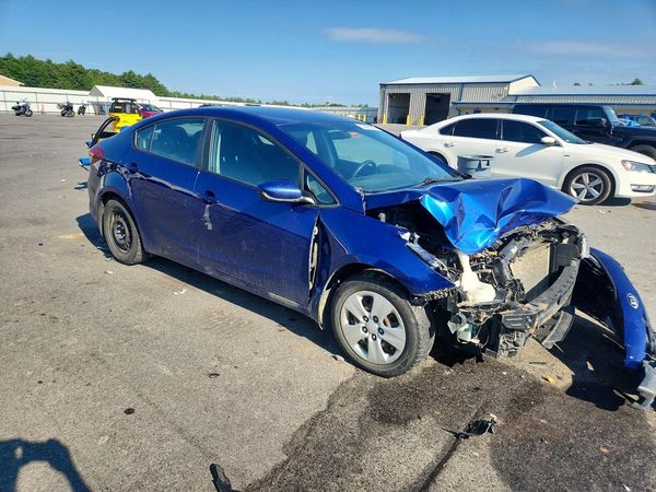 2017 KIA FORTE LX Base