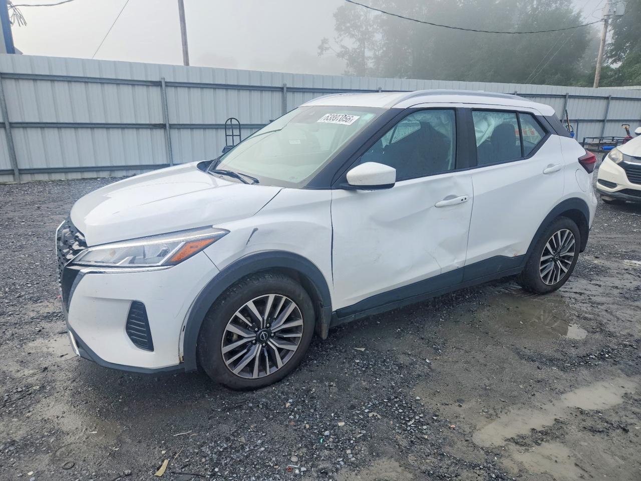 2023 NISSAN KICKS