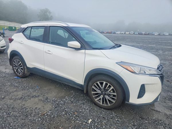 2023 NISSAN KICKS