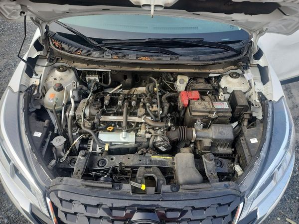 2023 NISSAN KICKS