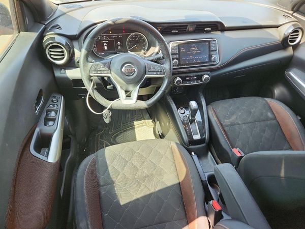 2019 NISSAN KICKS