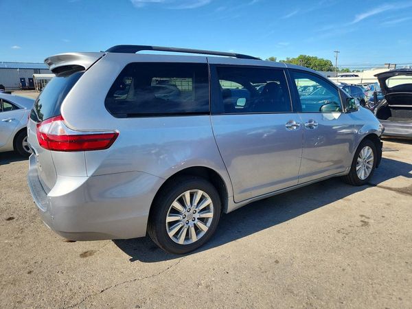 2015 TOYOTA SIENNA