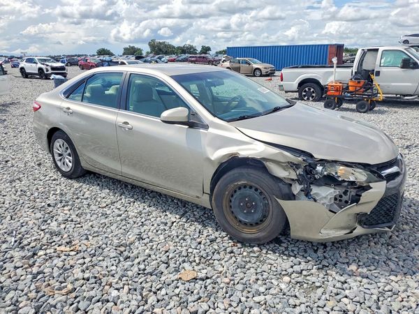 2016 TOYOTA CAMRY