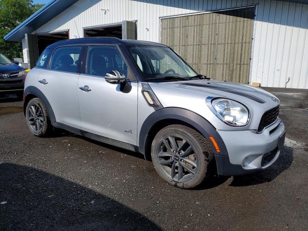 2013 MINI COOPER — Passenger 3/4