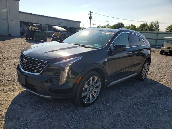 2023 CADILLAC XT4 Premium Luxury