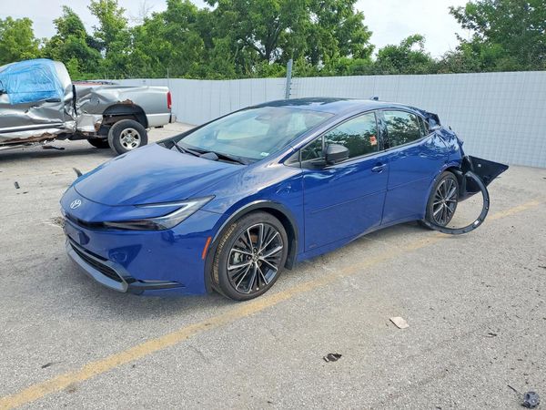 2024 TOYOTA PRIUS