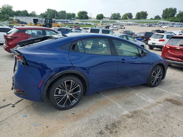 2024 TOYOTA PRIUS