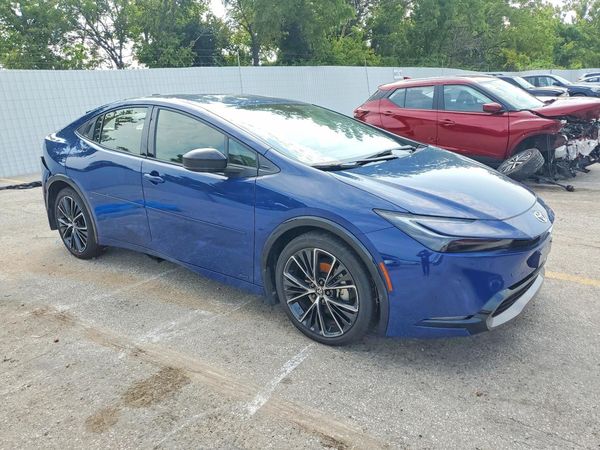 2024 TOYOTA PRIUS