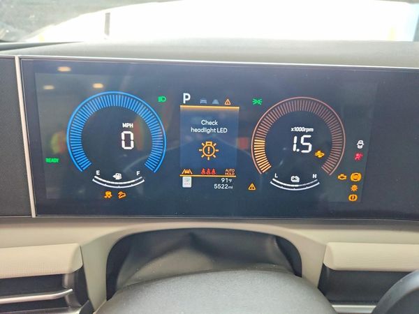 2026 HYUNDAI TUCSON Blue SE