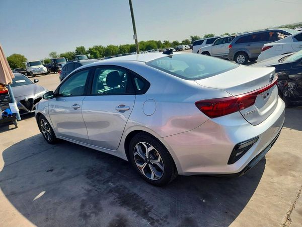 2021 KIA FORTE FE, LXS