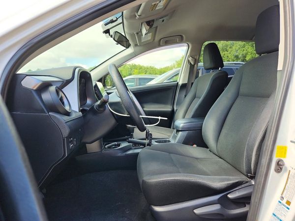 2016 TOYOTA RAV4 LE (X Grade)