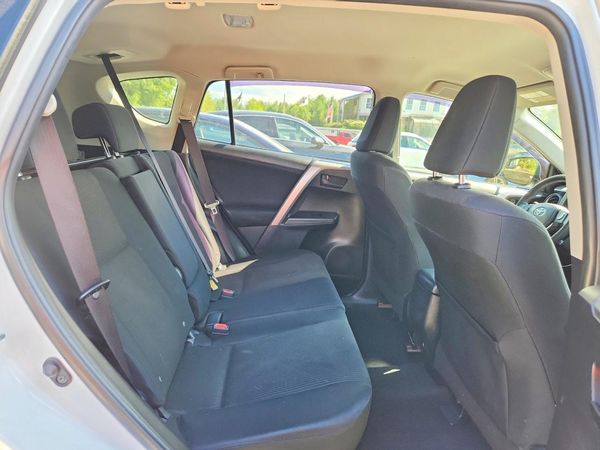 2016 TOYOTA RAV4 LE (X Grade)