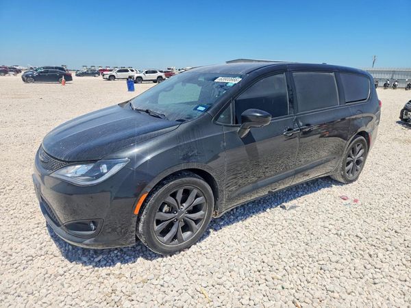 2019 CHRYSLER PACIFICA