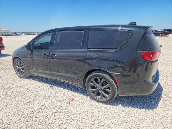 2019 CHRYSLER PACIFICA