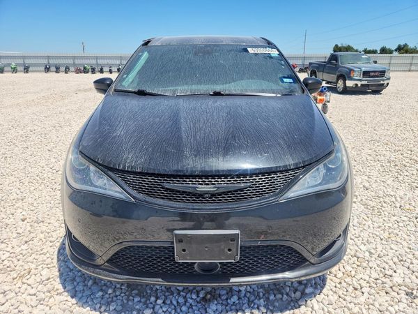 2019 CHRYSLER PACIFICA
