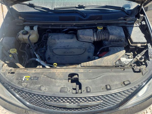 2019 CHRYSLER PACIFICA