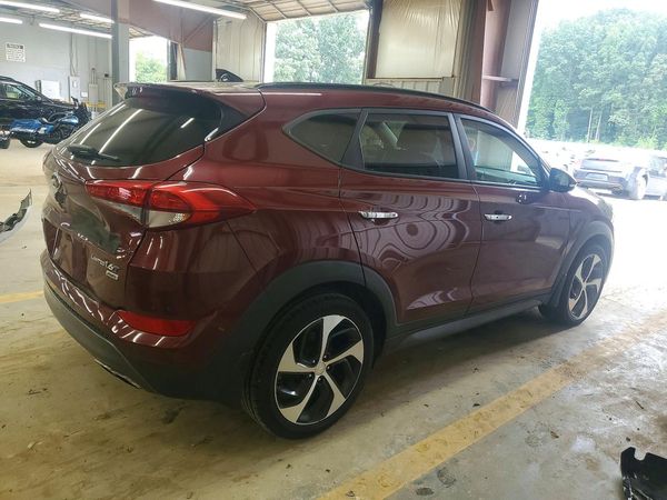 2016 HYUNDAI TUCSON