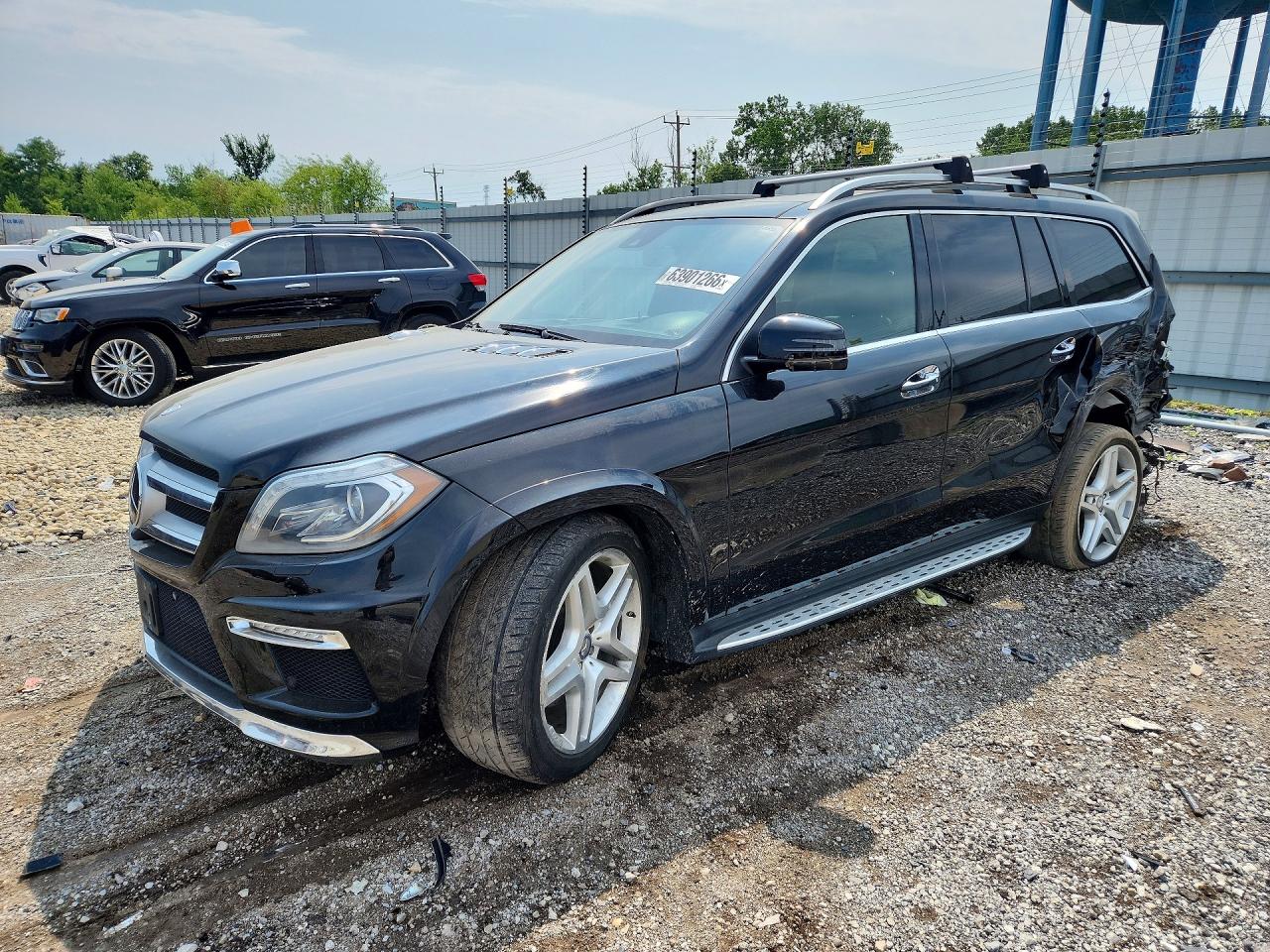2015 MERCEDES-BENZ GL GL550 4MATIC