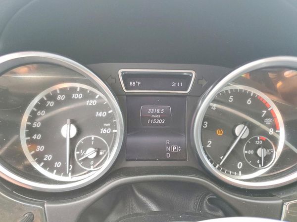 2015 MERCEDES-BENZ GL GL550 4MATIC