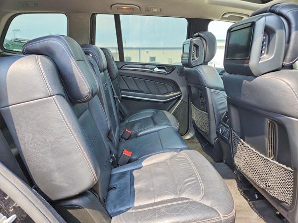 2015 MERCEDES-BENZ GL GL550 4MATIC