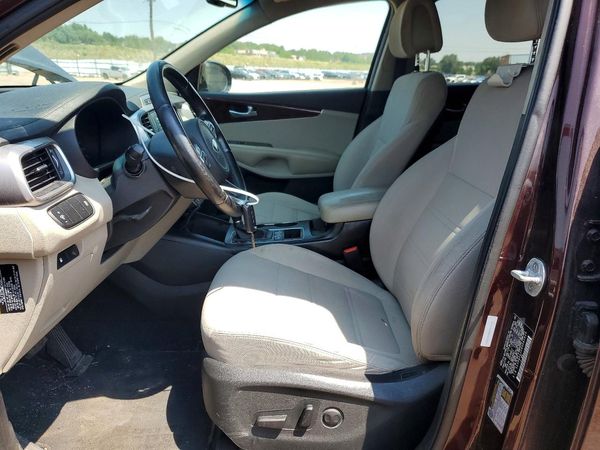 2016 KIA SORENTO L / LX