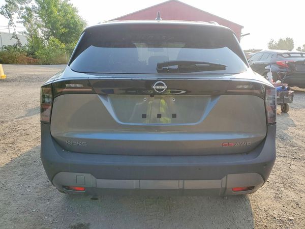 2025 NISSAN KICKS