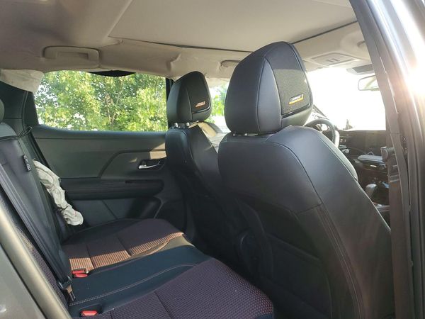 2025 NISSAN KICKS