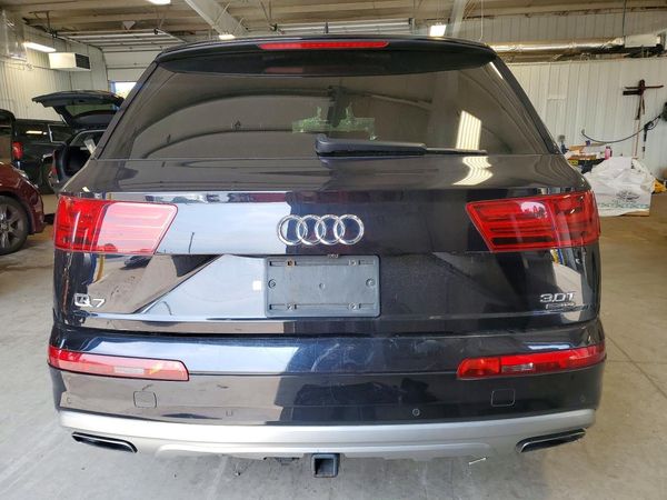 2018 AUDI Q7 quattro Prestige