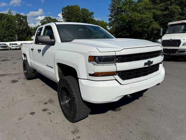 2017 CHEVROLET SILVERADO Custom
