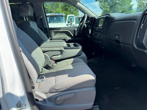 2017 CHEVROLET SILVERADO Custom