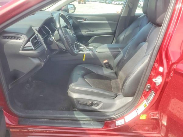 2021 TOYOTA CAMRY XLE